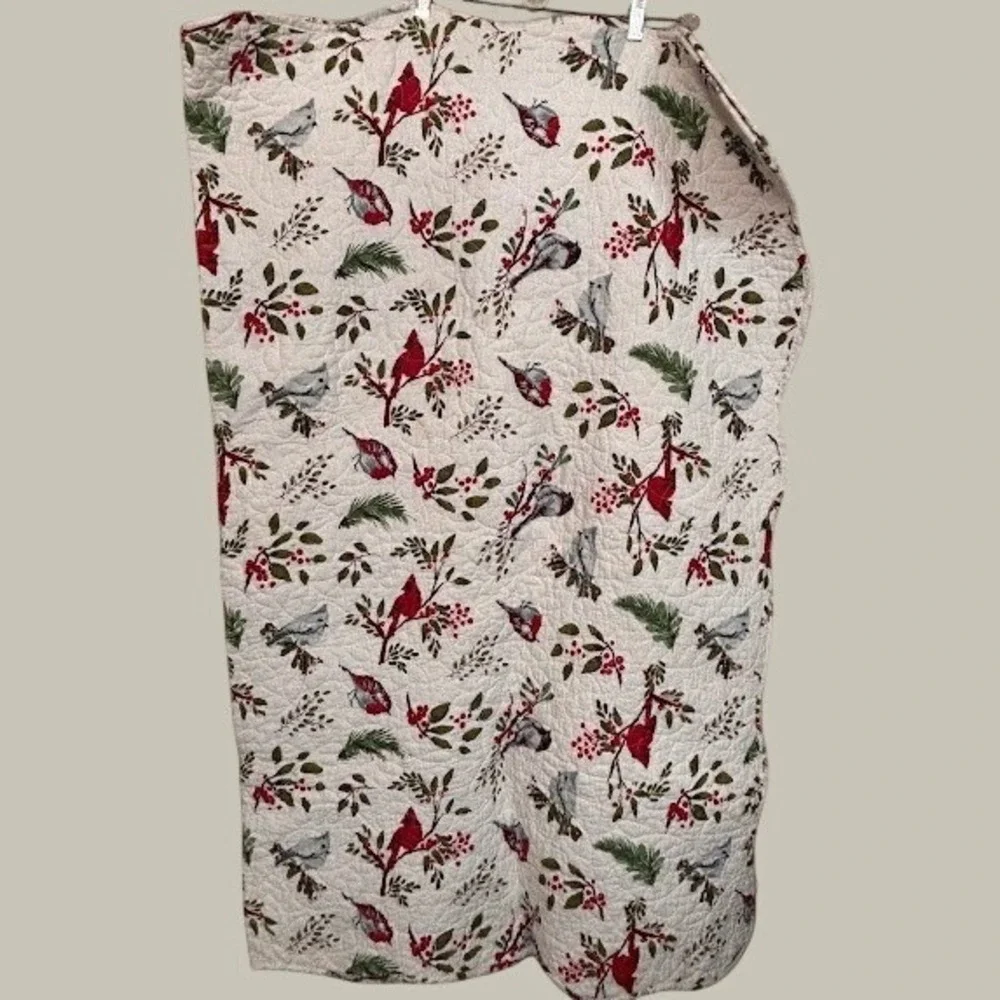 Winter Bird Cardinal Holly Quilted Reversible Throw Blanket Red Plaid Cream